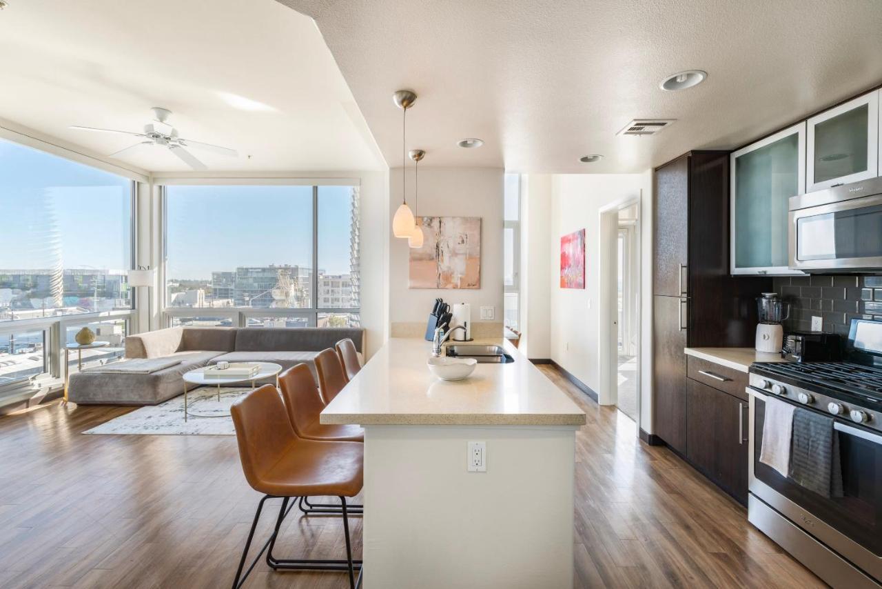 Apartment 2br Weho Penthouse Topfloor Burbank
