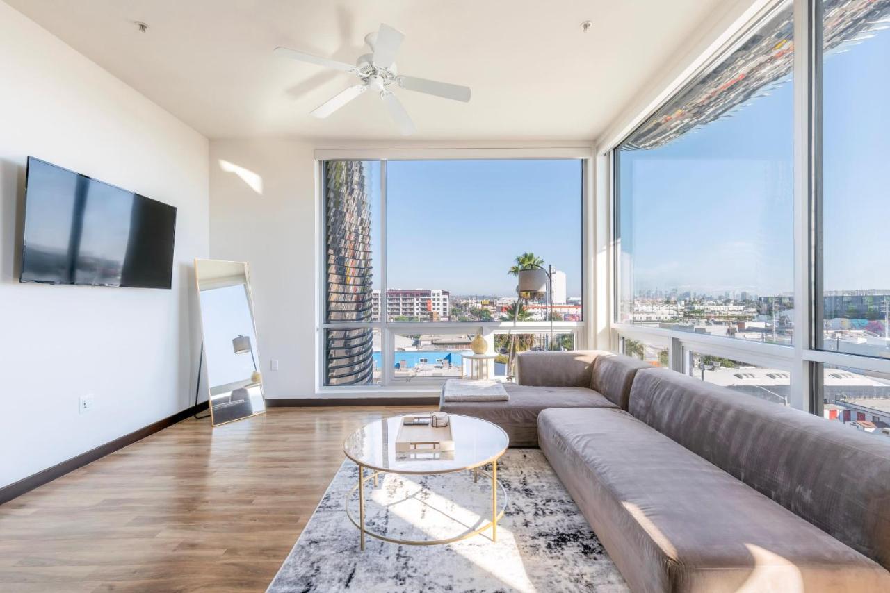 2br Weho Penthouse Topfloor * Burbank