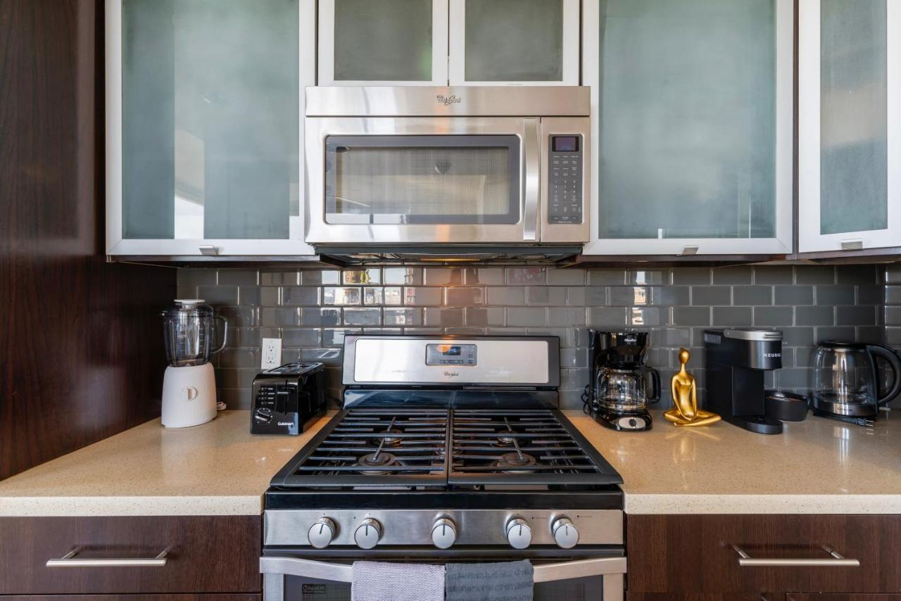 2br Weho Penthouse Topfloor Burbank