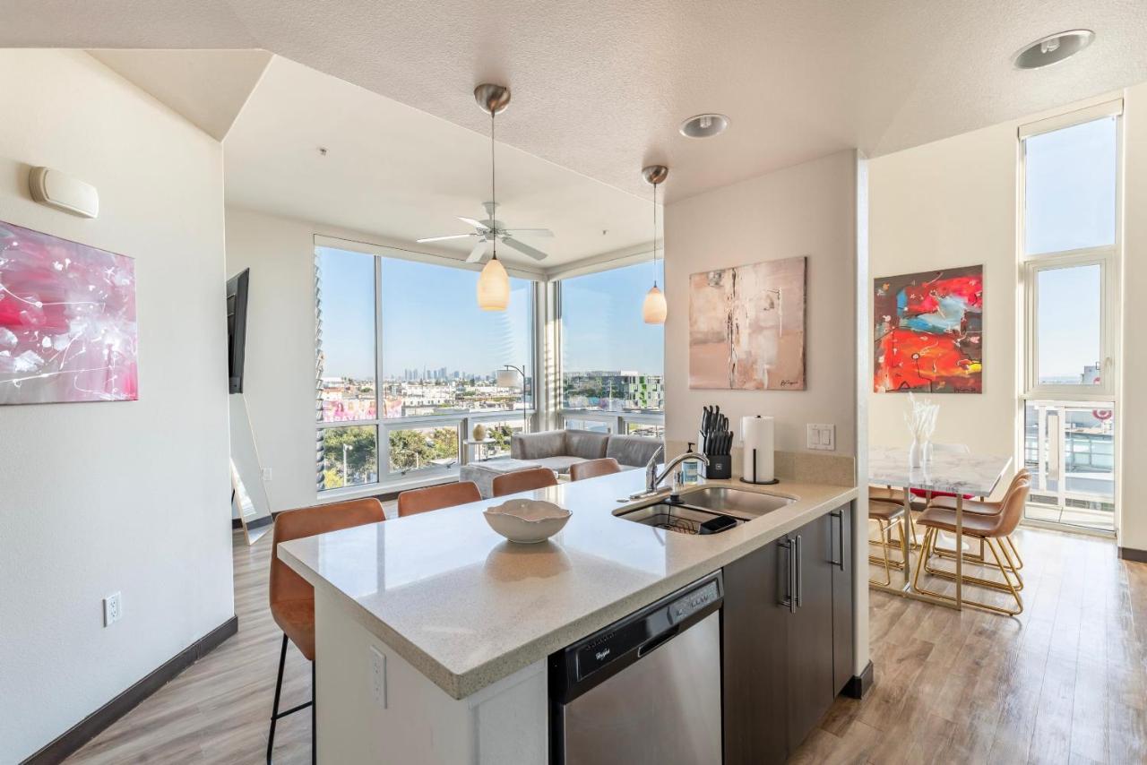 2br Weho Penthouse Topfloor Apartment *
