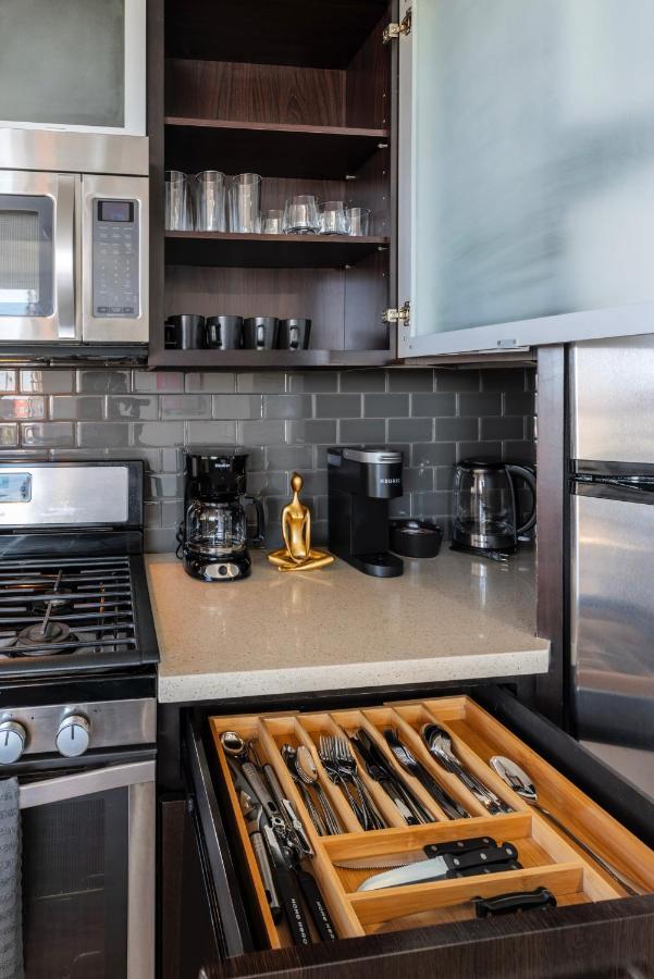 2br Weho Penthouse Topfloor Apartment Burbank